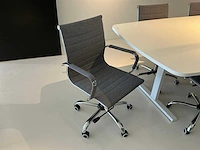 Vergadertafel met stoelen - afbeelding 4 van  8