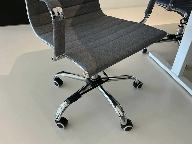 Vergadertafel met stoelen - afbeelding 5 van  8