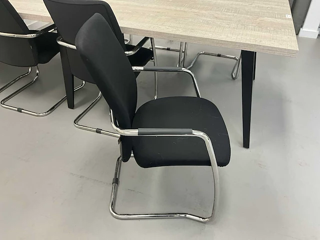 Vergadertafel met stoelen - afbeelding 6 van  8
