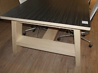 Vergadertafel met tien replica charles & eames verrijdbare stoelen. afmeting tafel 450 x 120 x 75 cm (in tw... - afbeelding 2 van  5