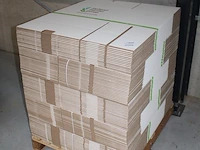 Verhuisdozen op pallet. 95 stuks. - afbeelding 2 van  2