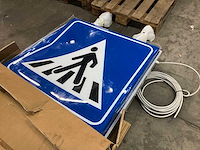 Verkeersbord - afbeelding 1 van  4