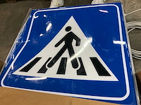 Verkeersbord - afbeelding 2 van  4