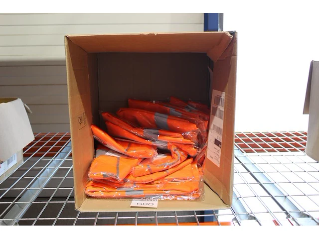 Verkeershesjes oxxa m/l in doos. ca. 15 stuks. - afbeelding 1 van  3