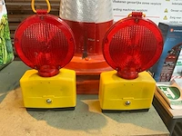 Verkeerskegel en waarschuwingslamp (5x) - afbeelding 2 van  3