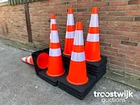Verkeerskegel / verkeerspion - afbeelding 3 van  5