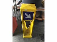 Verkeerspaal - afbeelding 2 van  3