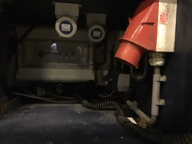 Verkoopkraam met hendi bakplaat en gamko koeling - afbeelding 8 van  8