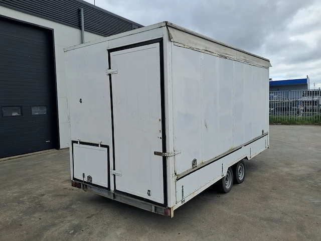 Verkoopwagen - snackwagen - foodtruck - afbeelding 2 van  41