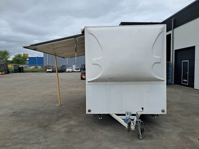 Verkoopwagen - snackwagen - foodtruck - afbeelding 34 van  41