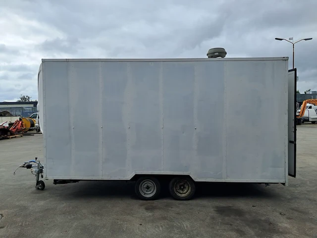 Verkoopwagen - snackwagen - foodtruck - afbeelding 38 van  41