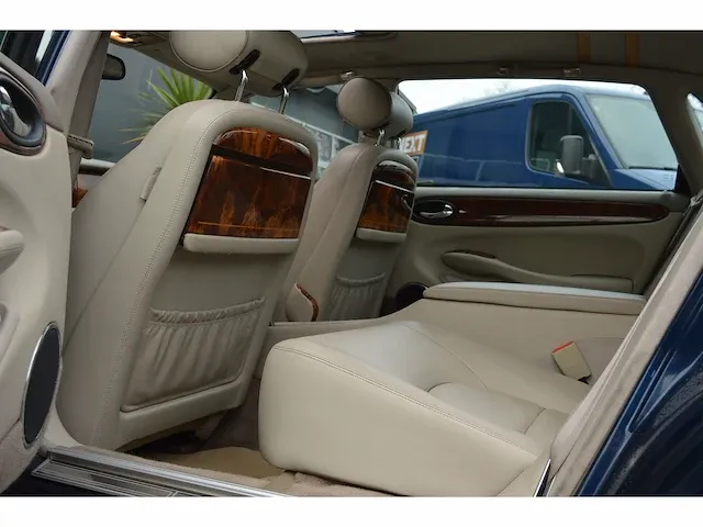 | verlengd + captain chairs | 1997 | sn-rj-26 | - afbeelding 38 van  55