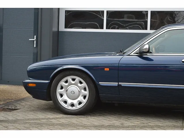 | verlengd + captain chairs | 1997 | sn-rj-26 | - afbeelding 44 van  55