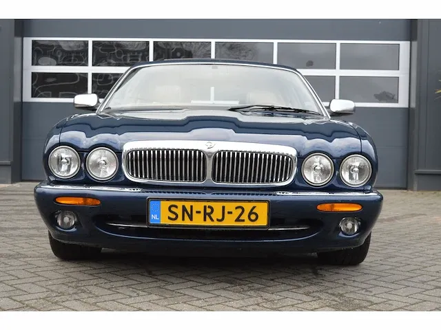 | verlengd + captain chairs | 1997 | sn-rj-26 | - afbeelding 46 van  55