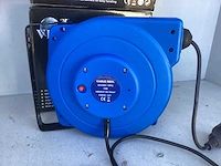 Verlenghaspel automatisch 15mtr. 1,5mm2 - afbeelding 2 van  3