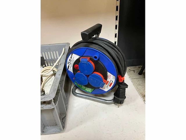 Verlengsnoeren en stekkerdozen - afbeelding 3 van  4