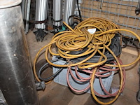 Verlengsnoeren in krat. - afbeelding 2 van  2