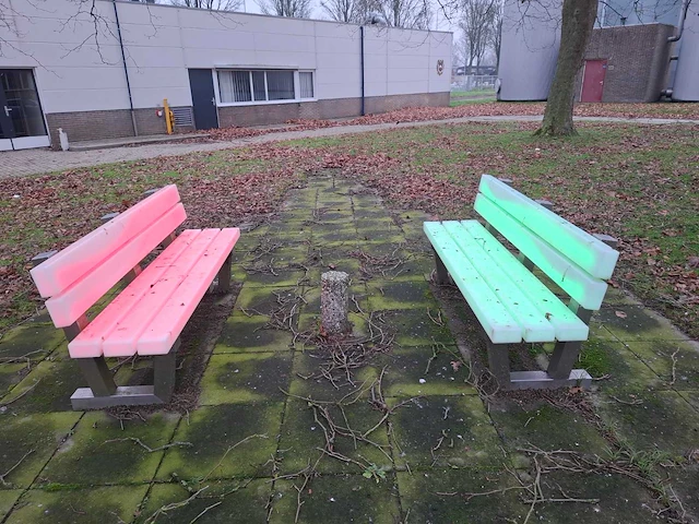 Verlichte bank (2x) - afbeelding 2 van  9