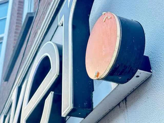 Verlichte gevelbelettering "blokker" - afbeelding 5 van  5