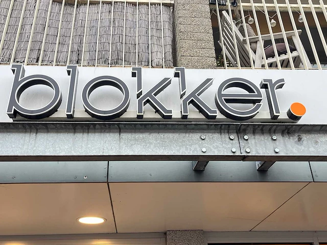 Verlichte gevelbelettering "blokker" - afbeelding 1 van  2