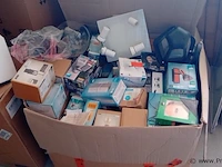 Verlichting doos vol - afbeelding 1 van  2