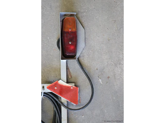 Verlichtingsbalken, as-steunen 2 ton & autokrik - afbeelding 8 van  8
