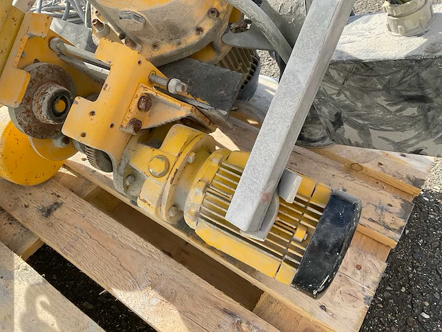 Verlinde elektrische kettingtakel - afbeelding 8 van  10