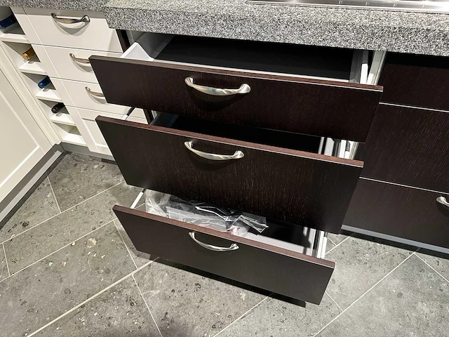 Verlo - showroomkeuken - afbeelding 19 van  32