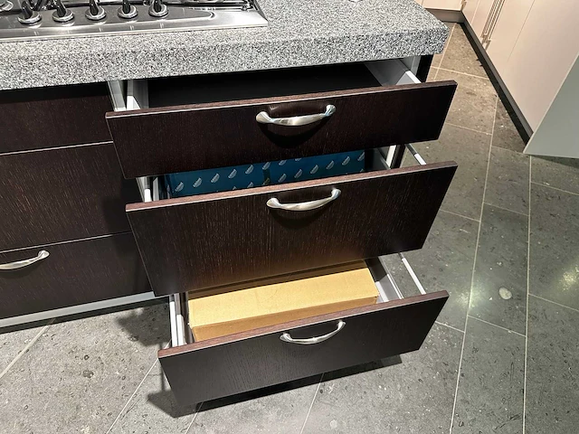 Verlo - showroomkeuken - afbeelding 20 van  32