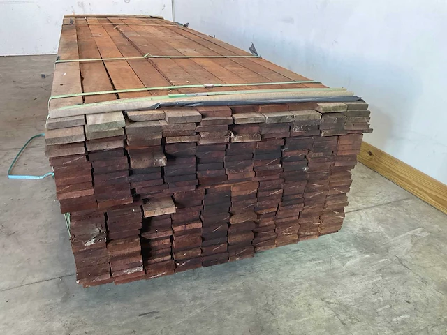 Vermelho hardhouten beschoeiingsplank 350x10x2 cm (50x) - afbeelding 4 van  6