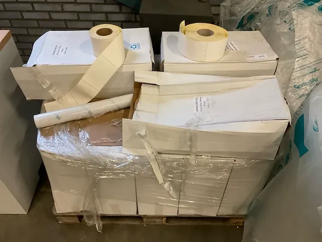 Verpakkings materiaal - afbeelding 2 van  6