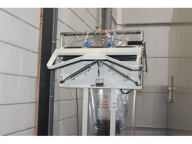 Verpakkingsmachine / inpakapparaat hawo hp630k. - afbeelding 1 van  4