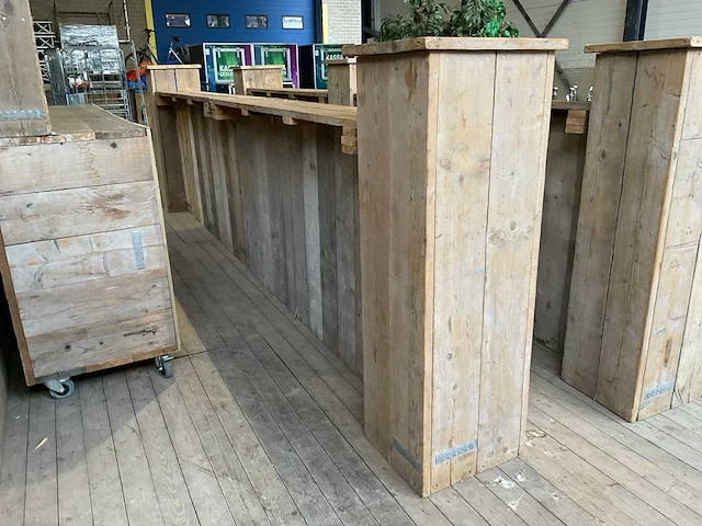 Verplaatsbare steigerhouten bar met achterkast - afbeelding 12 van  13