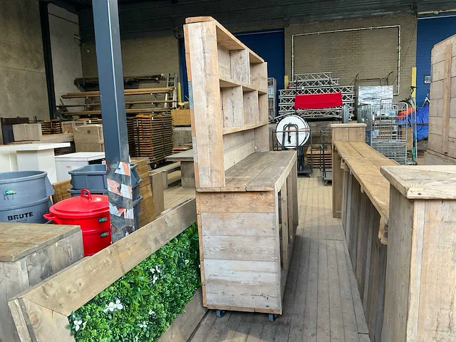 Verplaatsbare steigerhouten bar - afbeelding 7 van  13