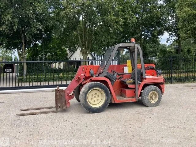 Verreiker manitou, bti220, rood, bouwjaar 2000 - afbeelding 1 van  12