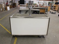 Verrijdbaar barmeubel met tap en onderkoeling selli. afmeting 157 x 64 x 97 cm - afbeelding 1 van  4