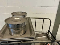 Verrijdbaar buffet, charing dishes, diverse borden - afbeelding 9 van  14