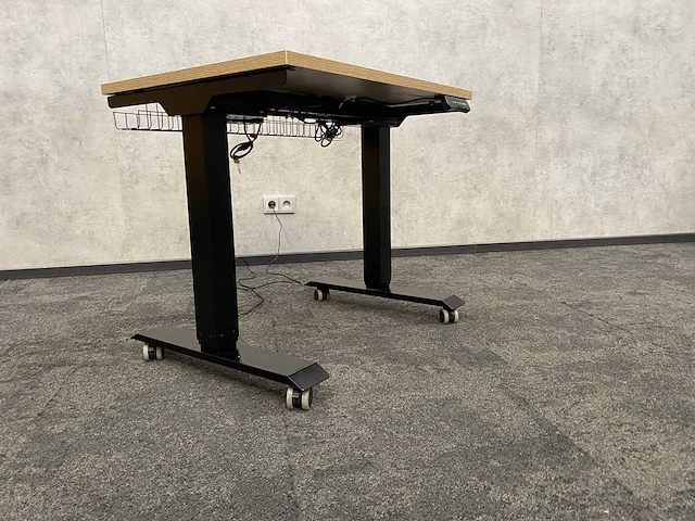 Verrijdbaar elektrisch zit-sta bureau 80x60 - afbeelding 6 van  13