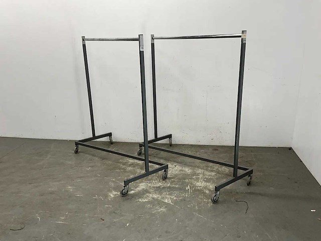 Verrijdbaar kledingrek (2x) - afbeelding 1 van  3