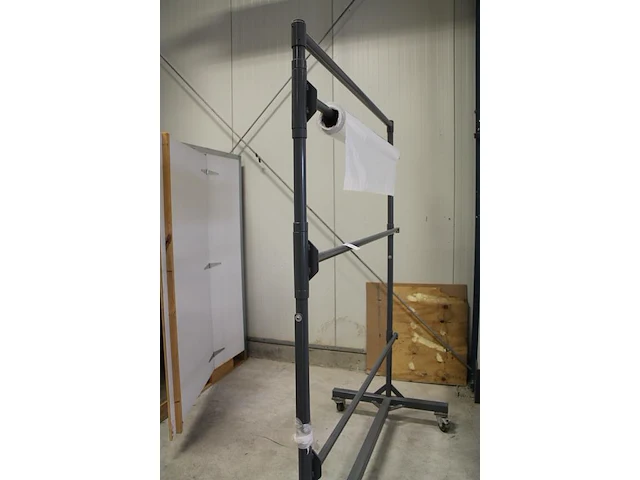 Verrijdbaar rollenstatief met drie posities met breedte 175 cm. - afbeelding 4 van  4
