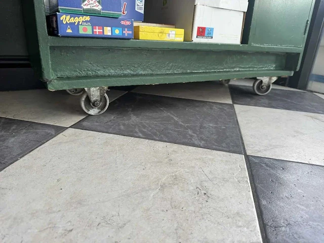 Verrijdbaar servicemeubel - afbeelding 6 van  6