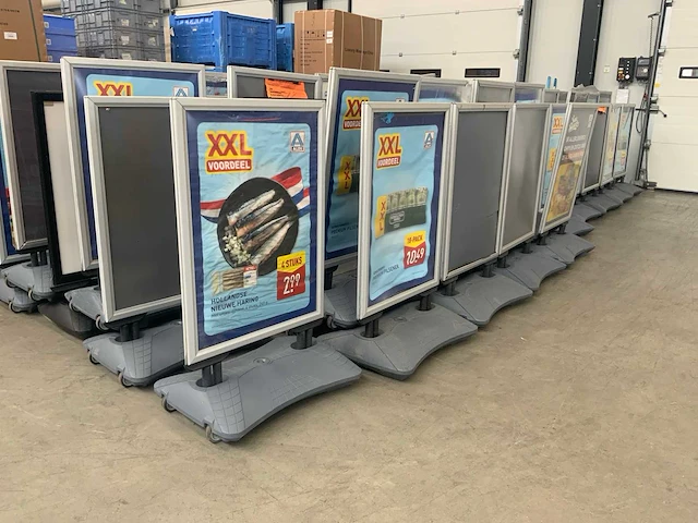 Verrijdbaar stoepbord op watertank b2 (2x) - afbeelding 7 van  9