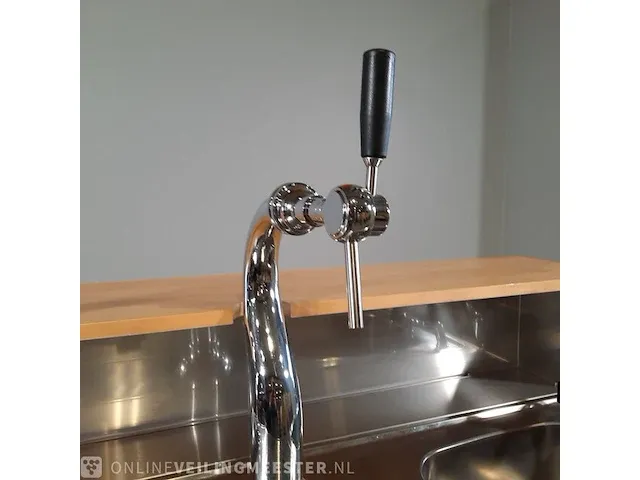 Verrijdbare bar met biertap - afbeelding 3 van  12