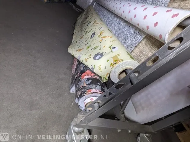 Verrijdbare bok met diverse tafelzeilen - afbeelding 2 van  10