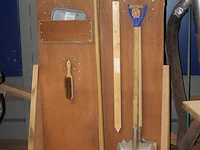 Verrijdbare bok met schoonmaakmaterialen - afbeelding 2 van  2