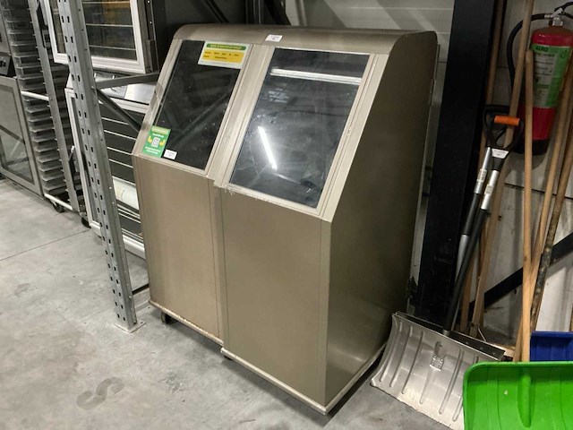 Verrijdbare broodvitrines (2x) - afbeelding 2 van  3