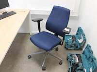 Verrijdbare bureaustoel interstuhl. - afbeelding 1 van  3