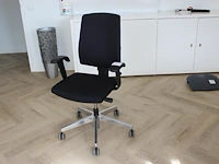 Verrijdbare bureaustoel profim zwart gestoffeerd. - afbeelding 1 van  2
