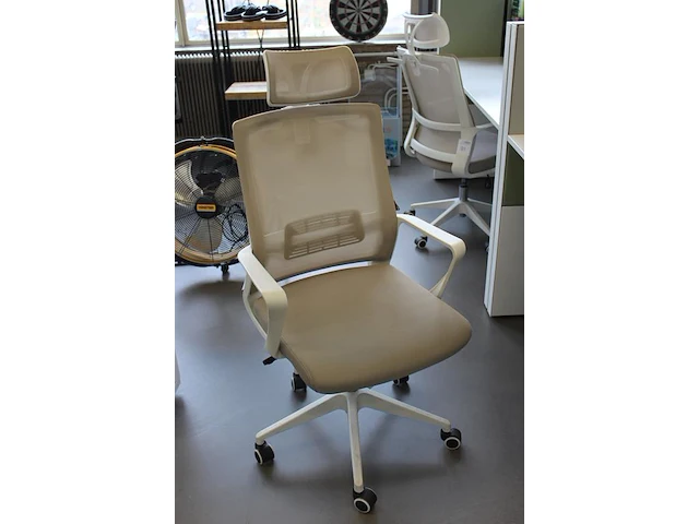 Verrijdbare bureaustoel sklum zitting gevlekt. - afbeelding 2 van  2