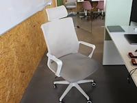 Verrijdbare bureaustoel sklum. - afbeelding 1 van  2